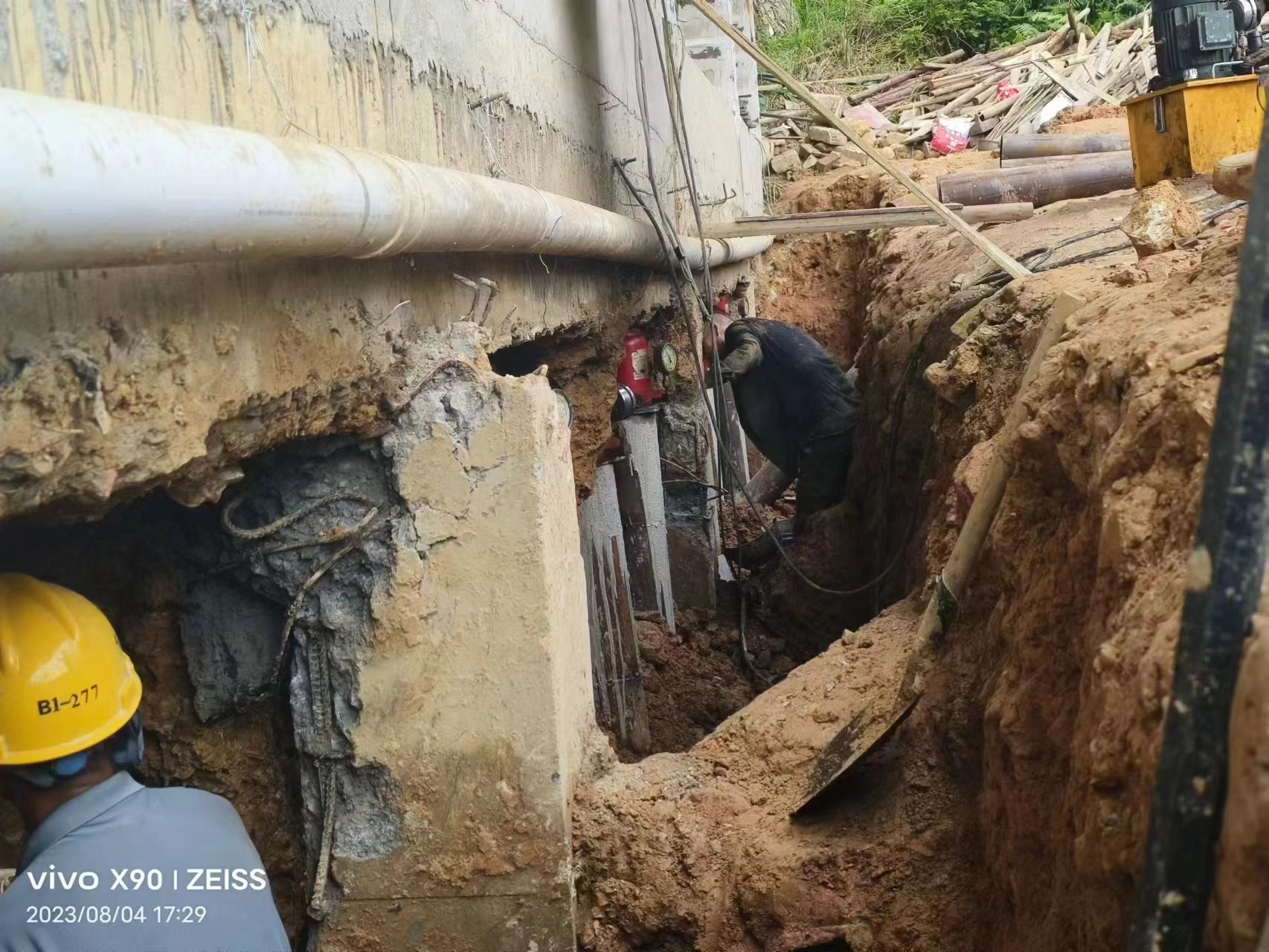 下谷坪土家族乡地基下沉导致房子倾斜怎么办